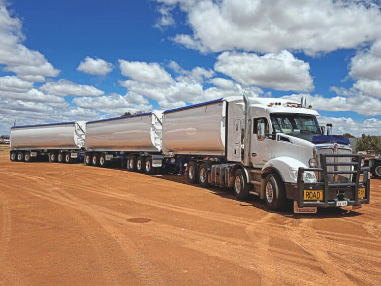 Moolyall Farming’s new Bruce Rock Engineering BulkEX C-train. Image: BRE.